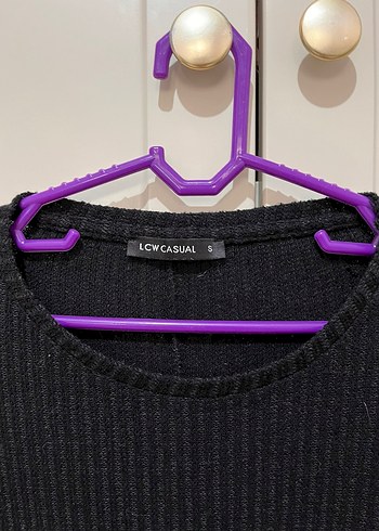 Nakışlı Siyah Örgü Kadın Kazak - Görsel 3