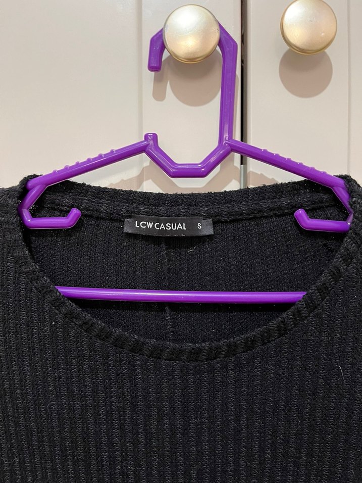 Nakışlı Siyah Örgü Kadın Kazak - Görsel 3