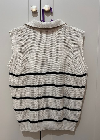 Bej Çizgili Örgü Kolsuz Triko Süveter - Görsel 2