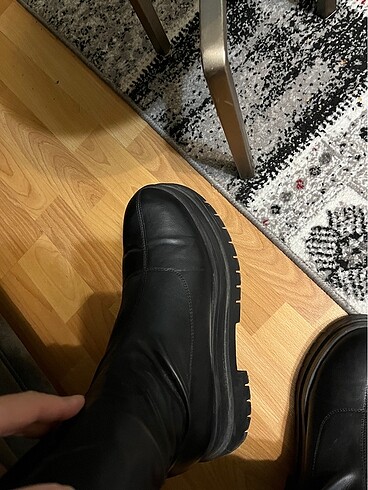38 Beden BERSHKA Dizüstü Bot