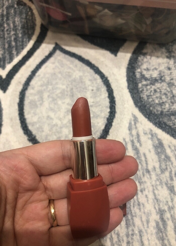 Lipstick - Görsel 3