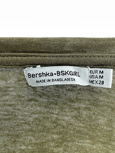 m Beden haki Renk Bershka T-shirt %70 İndirimli.