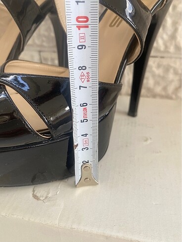 37 Beden siyah Renk Topuklu ayakkabı