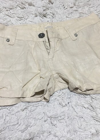 Düğmeli Bej Keten Mini Şort