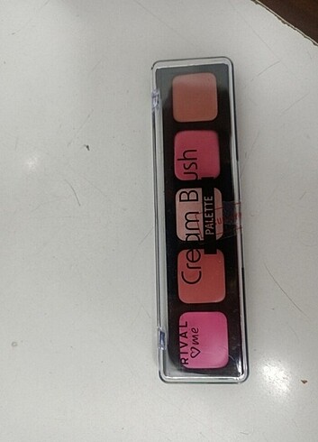 Rivel me crem blush