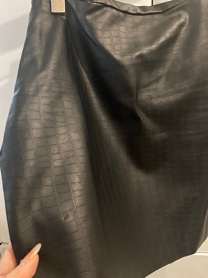 Siyah Deri Mini Etek Twist - Görsel 3