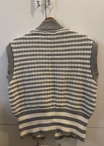 Gri Örgü V Yaka Kadın Süveter - Görsel 4