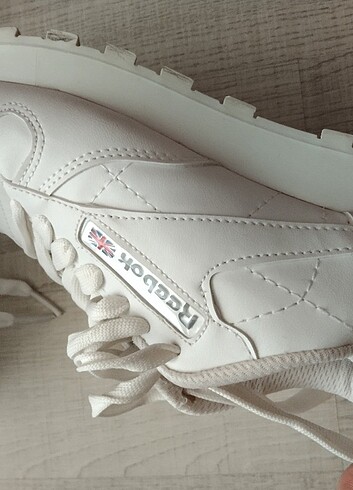 Reebok ayakkabı