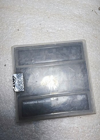 Tandberg Data DLTtape IV Taşınabilir Hard Disk - Görsel 7