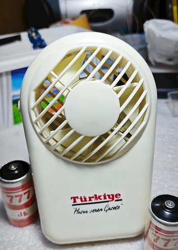 Beyaz Masaüstü Mini Vantilatör 90lar - Görsel 5