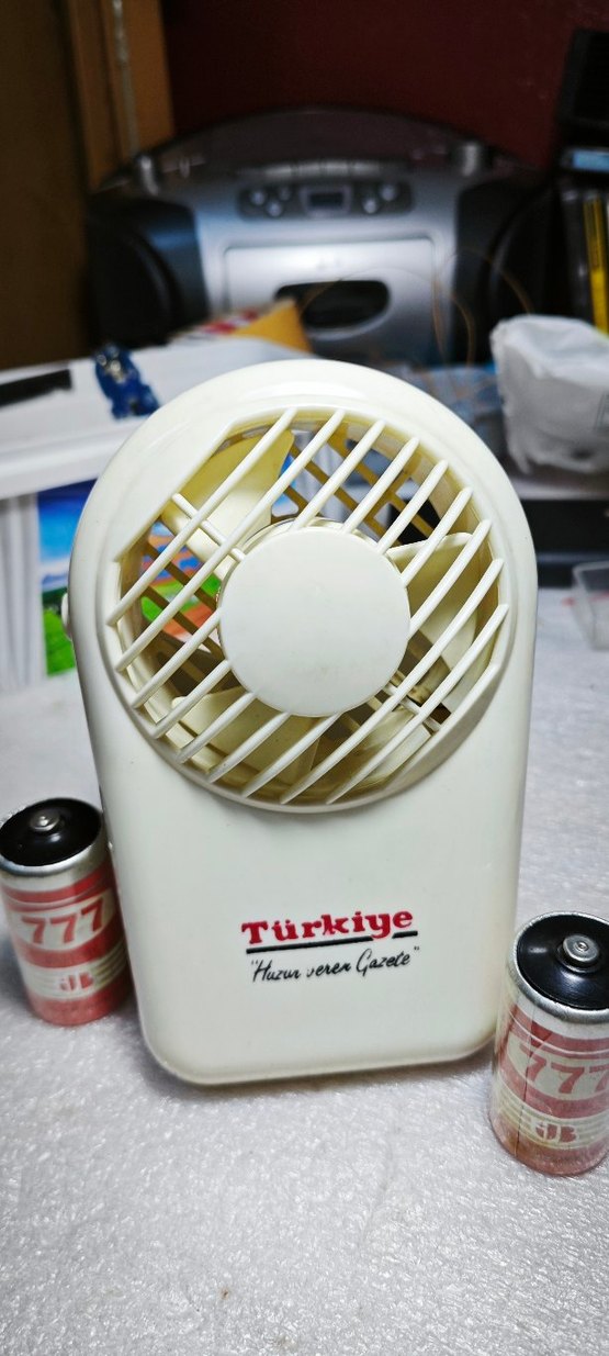 Beyaz Masaüstü Mini Vantilatör 90lar - Görsel 5