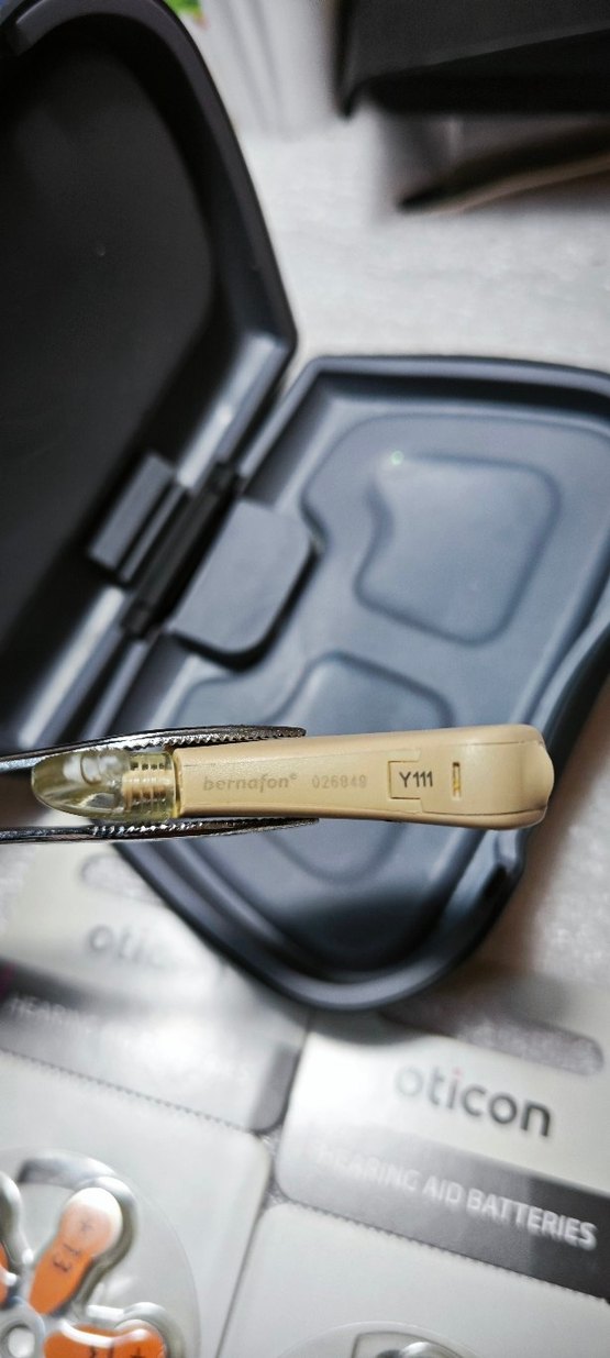 bernafon İşitme Cihazı ve Oticon Pil Seti - Görsel 2