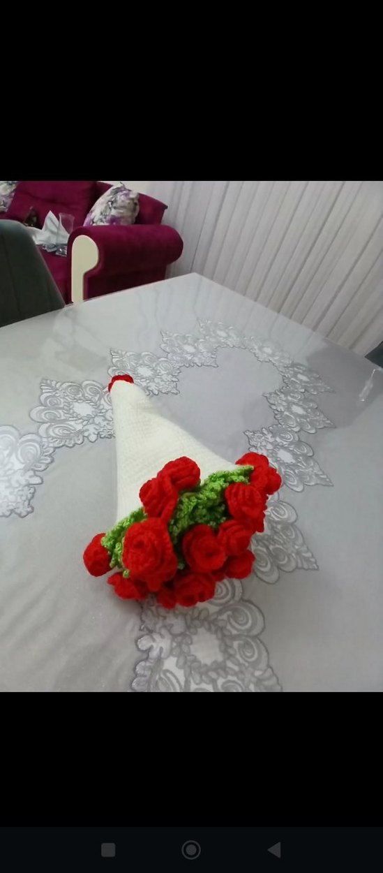 Nakışlı Beyaz Yuvarlak Masa Örtüsü - Görsel 2