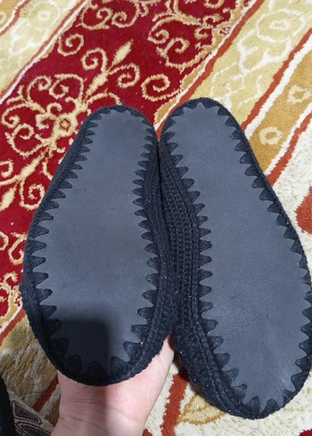 Nakışlı Siyah Örgü Kadın Ev Terliği - Görsel 3