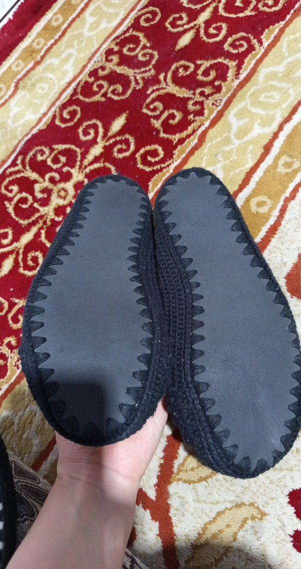 Nakışlı Siyah Örgü Kadın Ev Terliği - Görsel 3