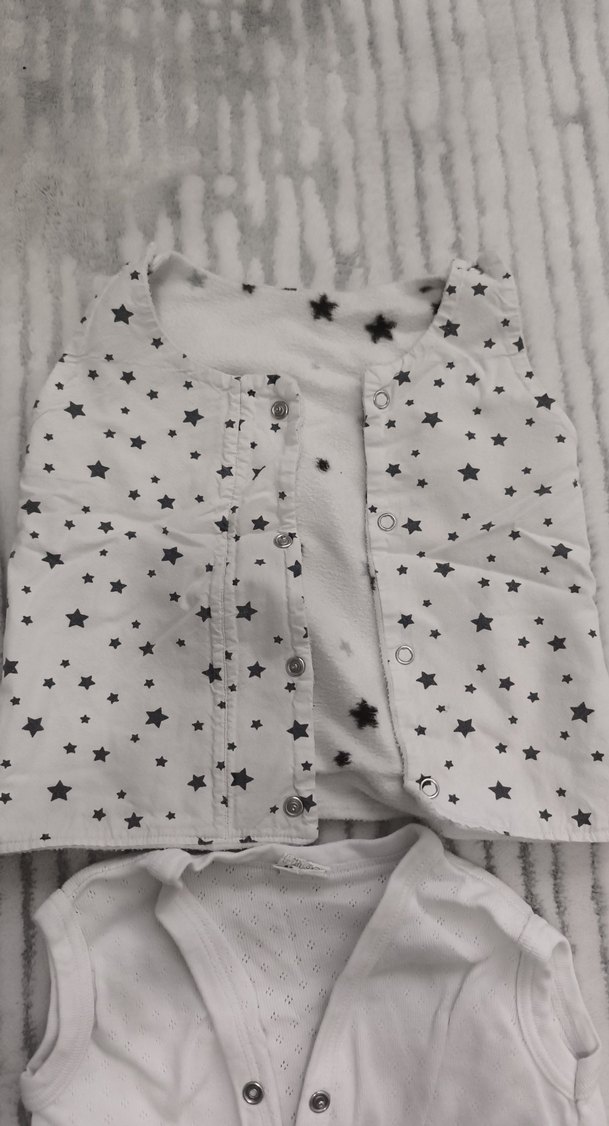 Gri Bebek Yelekleri, Düğmeli, Kolsuz - Görsel 4