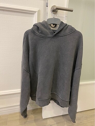 zara sweatshirt