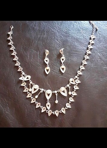 Beden Kolye Set