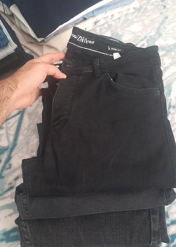 Erkek Siyah Kemerli Slim Fit Kot Pantolon her marka