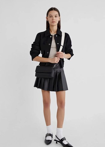 Beden siyah Renk Stradivarius Kontrast Çapraz Çanta