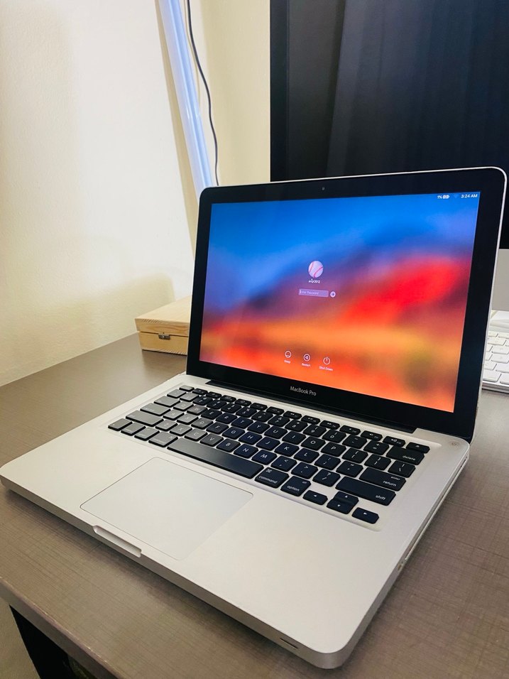 Apple MacBook Pro İ5 Dizüstü Bilgisayar - Görsel 5