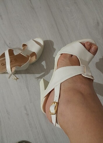 38 Beden beyaz Renk Topuklu ayakkabı 