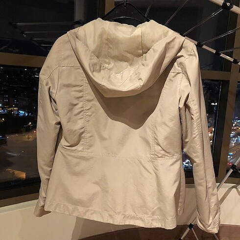 36 Beden H&M kapşonlu rüzgarlık ceket