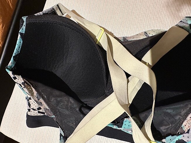 m Beden çeşitli Renk Victoria?s Secrets spor sütyeni