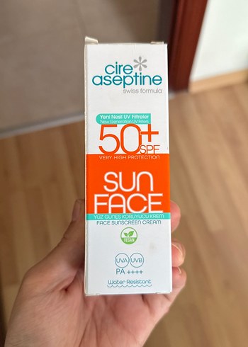 Bioderma Cire Aseptine Yüz Güneş Koruyucu Krem SPF 50+