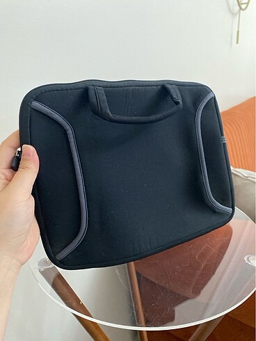 Notebook ve tablet çantası