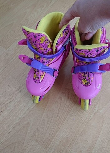 30 33 numara kiz cocuk paten