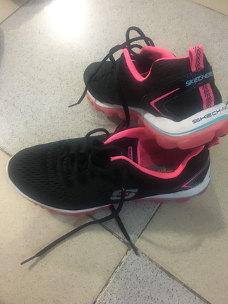 Skechers spor ayakkabı 