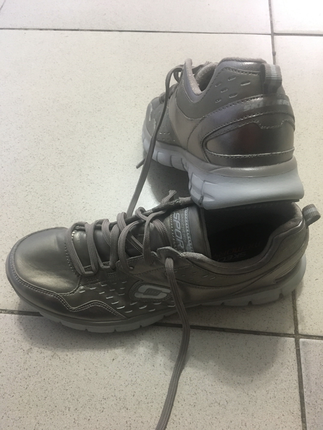 Skechers spor 