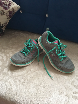 Skechers