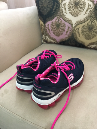 36 Beden çeşitli Renk Skechers