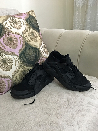 42 Beden Nike huarec