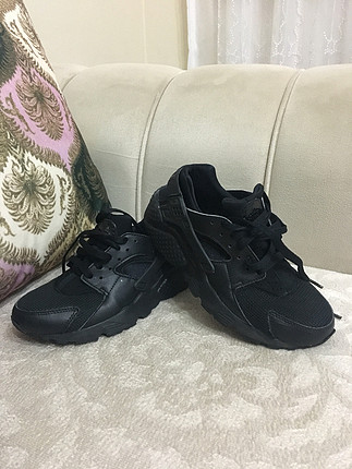 36 Beden Nike huarec 