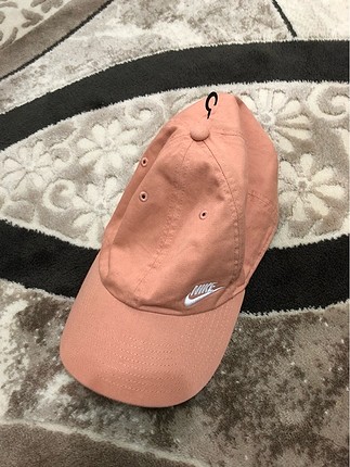 Nike şapka