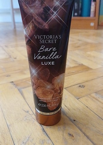 Victoria's Secret Bare Vanilla Lüks Vücut Losyonu