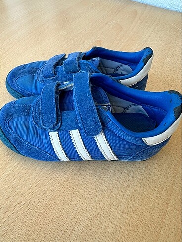 26 Beden Adidas çocuk spor ayakkabı