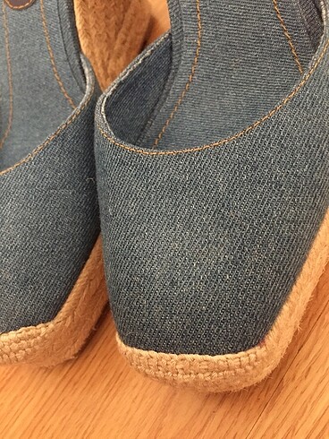 40 Beden mavi Renk Zara Dolgu Topuk Sandalet