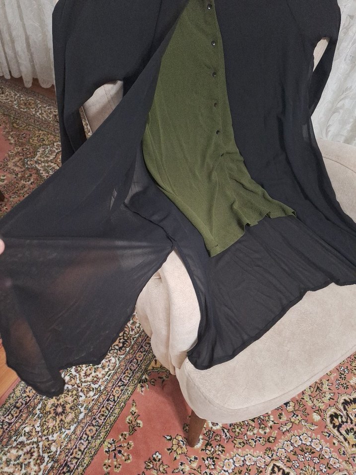 Uzun Kollu Siyah Gotik Kadın Cübbesi - Görsel 5