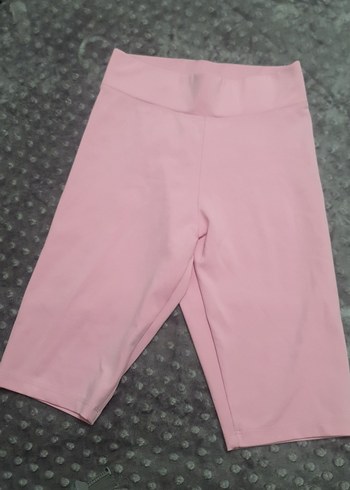 Pembe Dar Kesim Şort