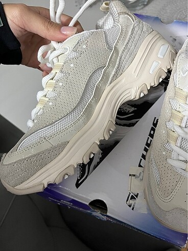 36 Beden Skechers kadın ayakkabı