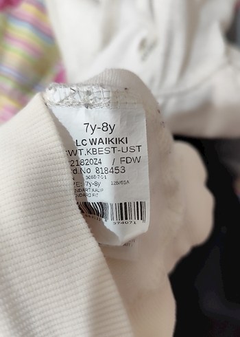 sweatshirt ve kot pantolon - Görsel 4