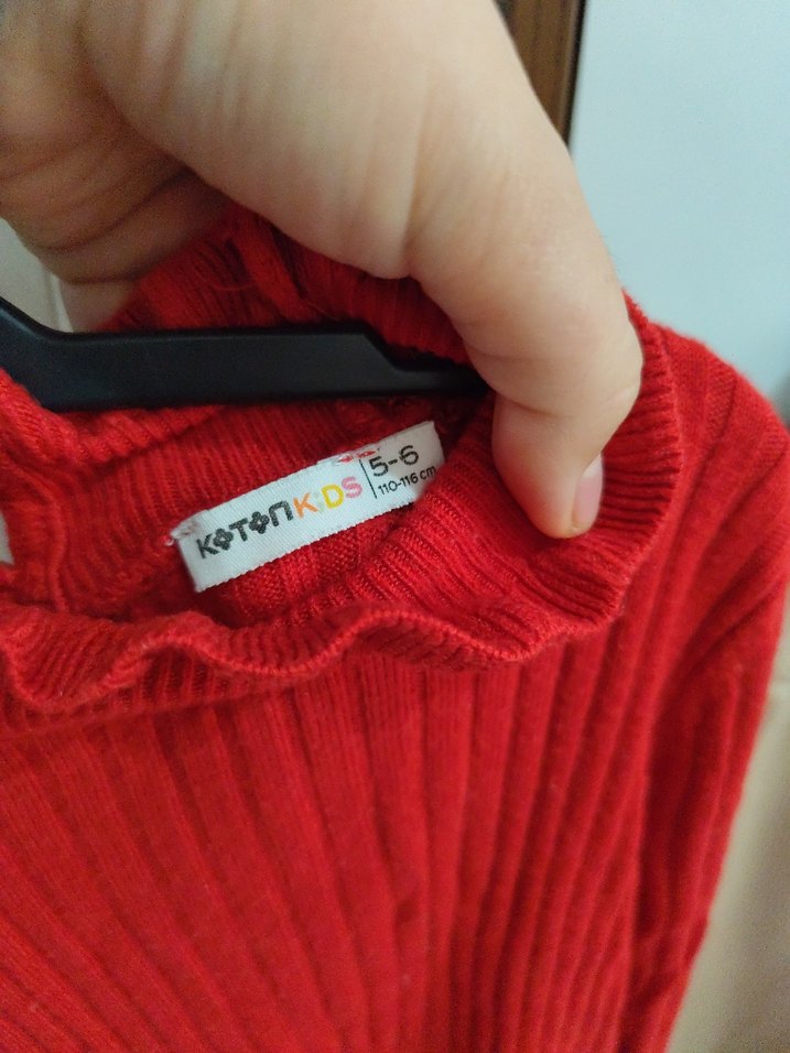 Kırmızı Yüksek Yakalı Örgü Kadın Kazak ve tayt - Görsel 2