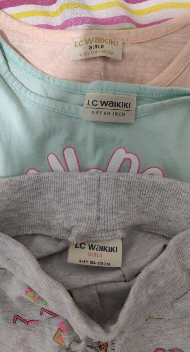 LC Waikiki Kız 2 tşört 1 şort - Görsel 2