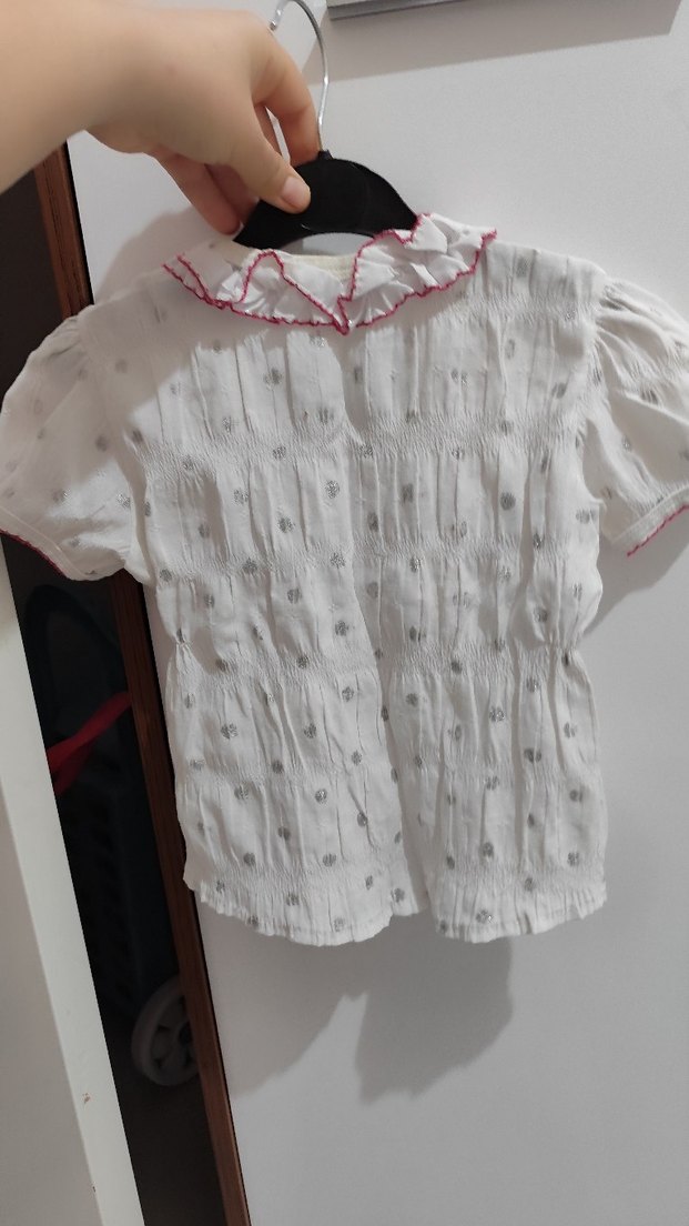 Kız Çocuk Beyaz Nakışlı Fırfırlı Bluz - Görsel 3