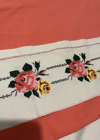 Gül Desenli el işi kanaviçe