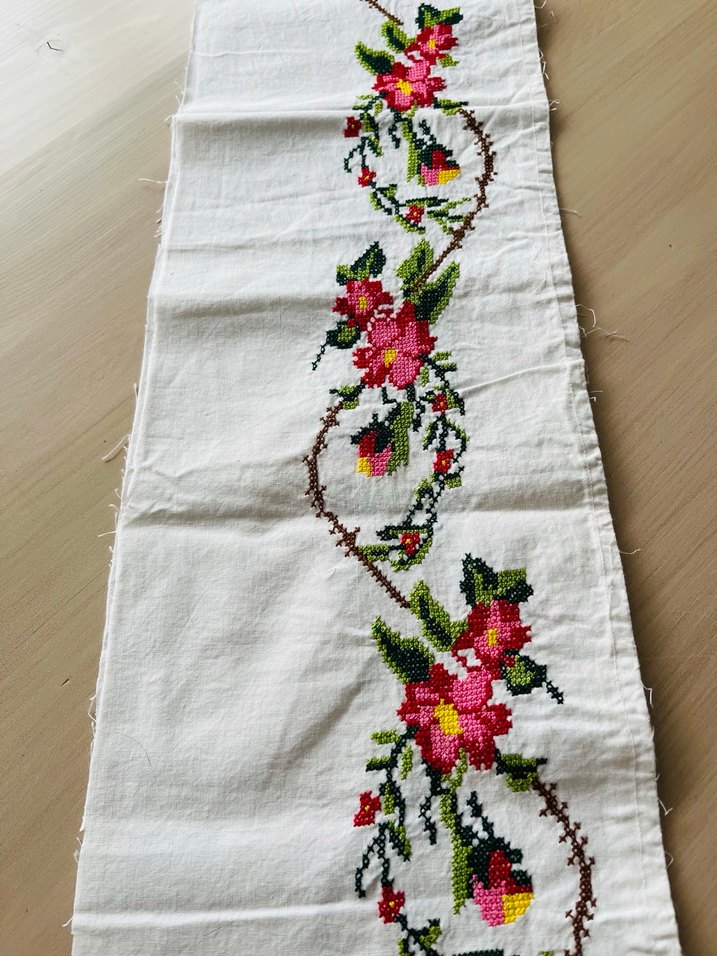 Çiçek Desenli kanaviçe nakışlı Kumaş Şerit - Görsel 3